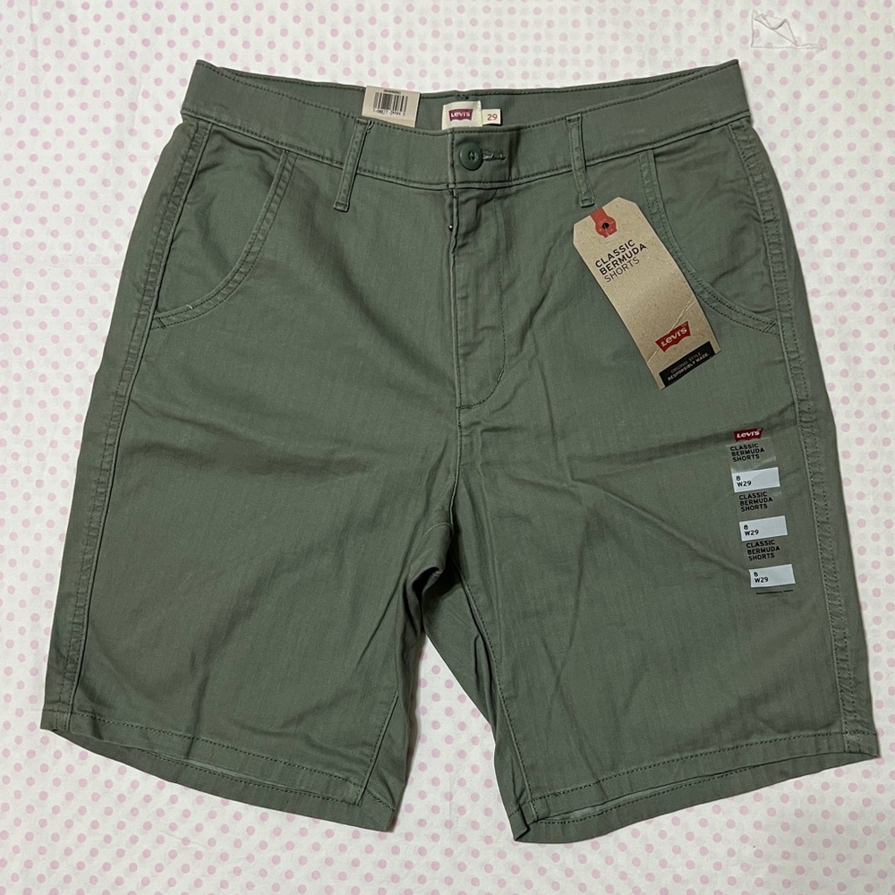 New! Levi's Women Bermuda Utility Shorts Sea Spray Herringbone Size 29W